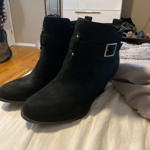 Suede torrid bottles size 11